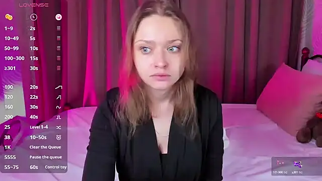 Snapshot of Linda_Bryant chatting on December 14, 12:44 am Linda Bryant online show from December 14, 12:44 am