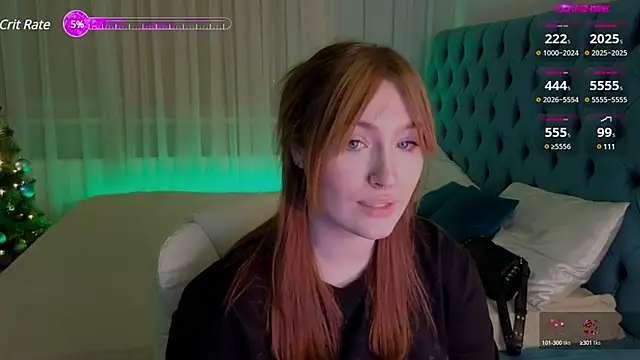 Snapshot of _Chlo__e chatting on December 21, 3:58 am Chlo e online show from December 21, 3:58 am