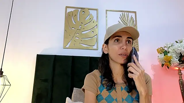 Nina Cavaali online show from September 28, 2:22 pm