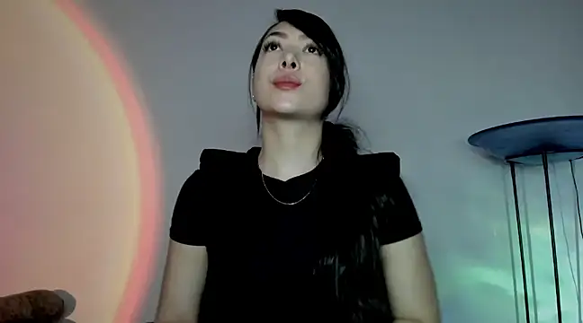 Mila  Paramo online show from December 28, 3:58 am