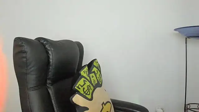 Snapshot of Mila__Paramo chatting on March 25, 7:20 pm Mila Paramo online show from March 25, 7:20 pm