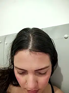 Snapshot of Mia_Hampton chatting on April 23, 11:18 pm Mia Hampton online show from April 23, 11:18 pm