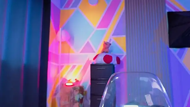 Cuttiealice online show from October 23, 12:26 pm