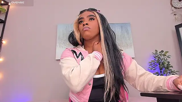 Briana Wells  online show from February 20, 1:33 pm