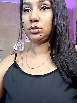 Leticia goddes online show from March 12, 11:31 am