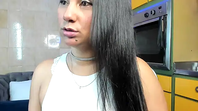 Leticia goddes online show from March 17, 1:08 pm