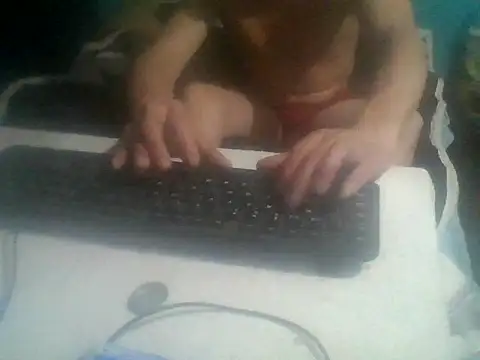 Snapshot of malekon76 chatting on September 11, 8:03 am malekon76 online show from September 11, 8:03 am