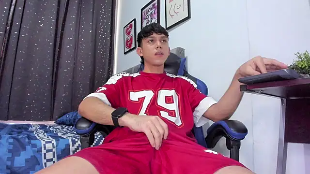 The skinnyguys online show from December 19, 10:06 pm