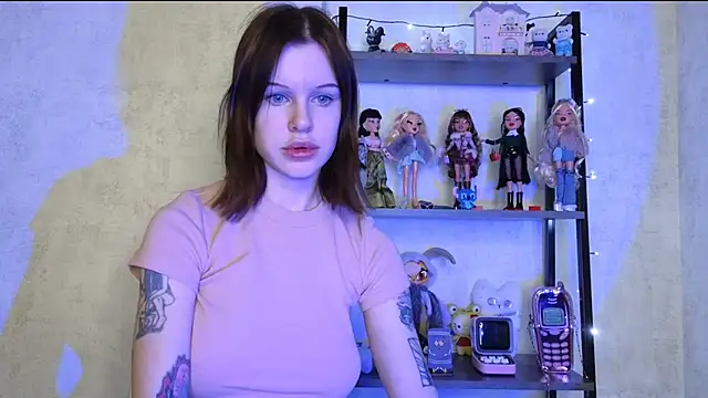 LisaDenvinn online show from January 28, 2:43 am