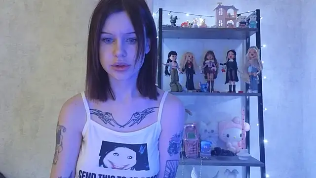 LisaDenvinn online show from February 21, 4:40 am