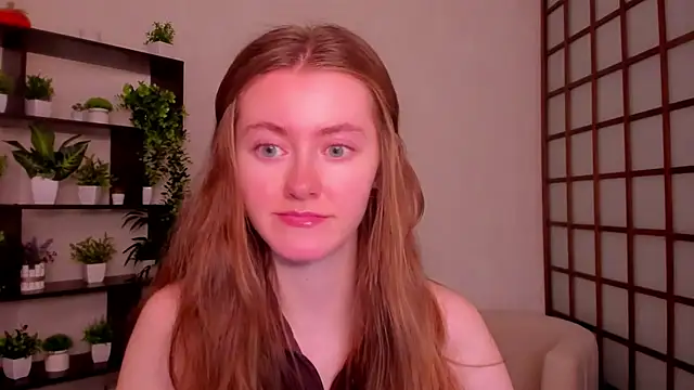 Snapshot of KateCuddle chatting on September 25, 2:48 am KateCuddle online show from September 25, 2:48 am