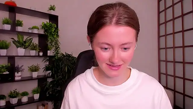 Snapshot of KateCuddle chatting on September 26, 2:59 am KateCuddle online show from September 26, 2:59 am