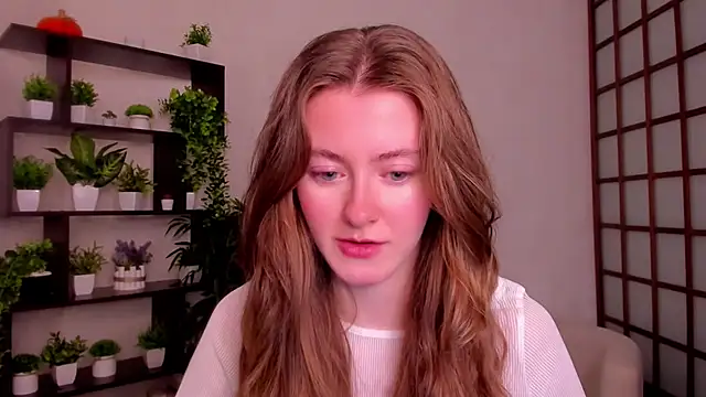 Snapshot of KateCuddle chatting on October 3, 2:41 am KateCuddle online show from October 3, 2:41 am