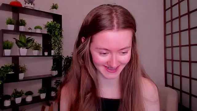 Snapshot of KateCuddle chatting on October 9, 3:04 am KateCuddle online show from October 9, 3:04 am