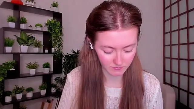 Snapshot of KateCuddle chatting on October 10, 2:32 am KateCuddle online show from October 10, 2:32 am