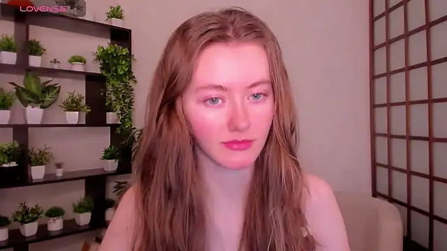 Snapshot of KateCuddle chatting on October 23, 2:44 am KateCuddle online show from October 23, 2:44 am