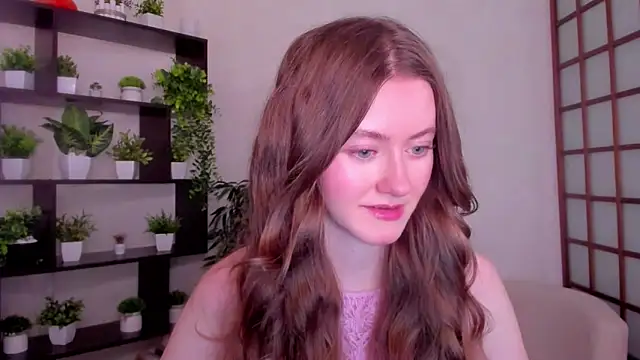 Snapshot of KateCuddle chatting on November 24, 2:33 am KateCuddle online show from November 24, 2:33 am