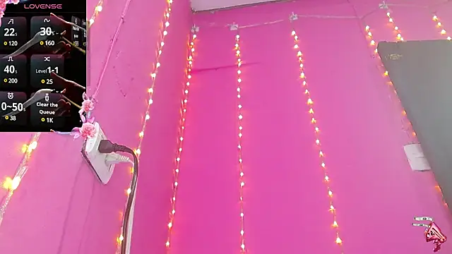 Snapshot of alaiia_rosse chatting on March 9, 3:49 pm alaiia rosse online show from March 9, 3:49 pm