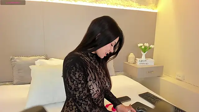 Snapshot of ValeriaGarcia chatting on February 23, 12:13 pm ValeriaGarcia online show from February 23, 12:13 pm