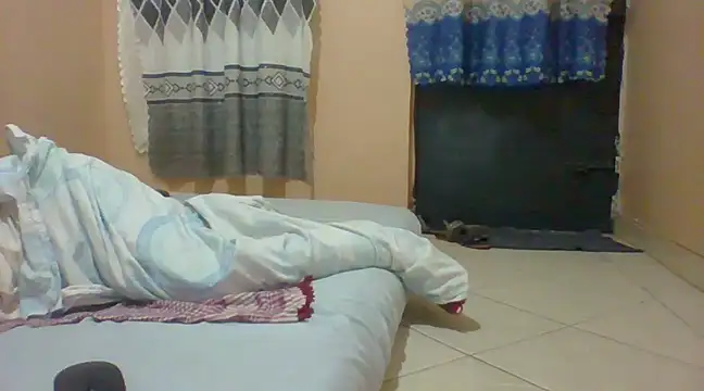 Snapshot of Eminent_Ride chatting on February 24, 2:40 am Eminent Ride online show from February 24, 2:40 am