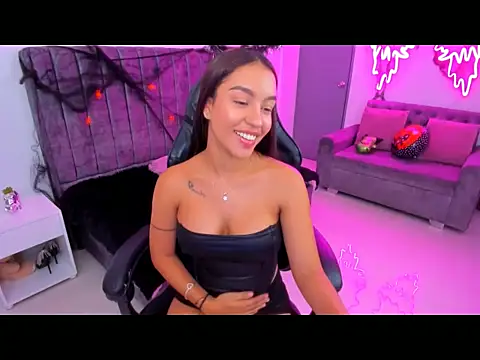 xiomara  cortes online show from October 27, 8:57 pm