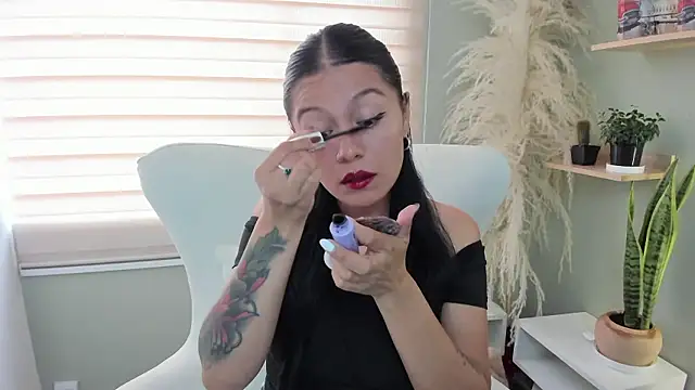 julieta evans  online show from January 15, 8:34 pm