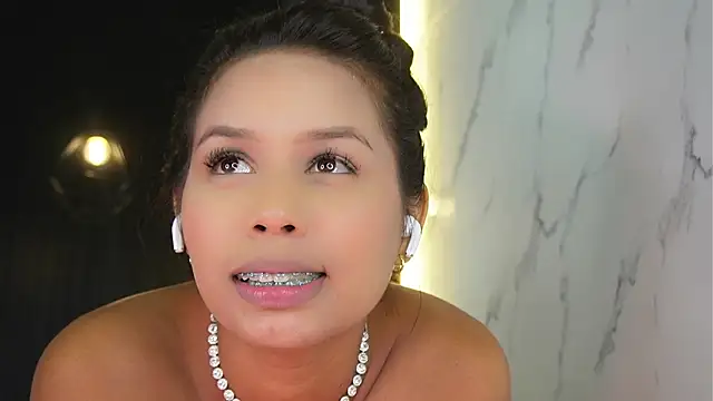 charlotte 01 online show from February 22, 6:06 am