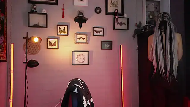 insania 9999  online show from February 25, 4:05 pm