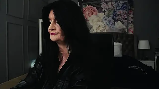 Snapshot of DomMelissaW chatting on September 29, 8:02 pm DomMelissaW online show from September 29, 8:02 pm