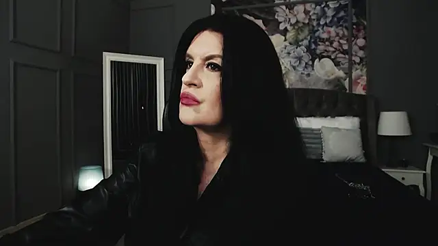 Snapshot of DomMelissaW chatting on November 13, 10:08 pm DomMelissaW online show from November 13, 10:08 pm