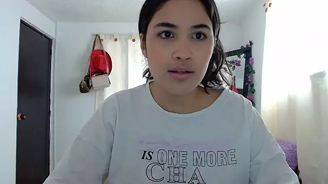 InocentHeaven1 online show from December 27, 12:34 pm