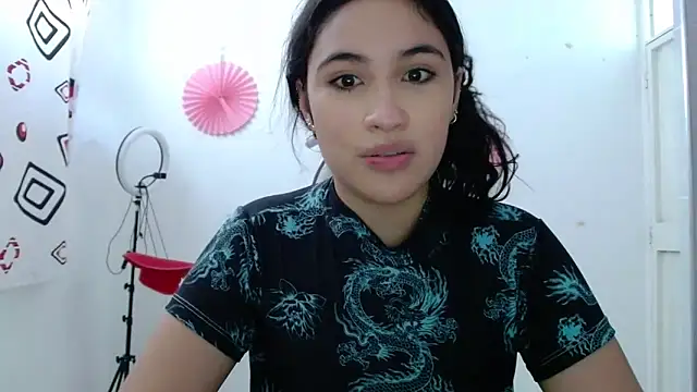 InocentHeaven1 online show from September 20, 12:39 pm