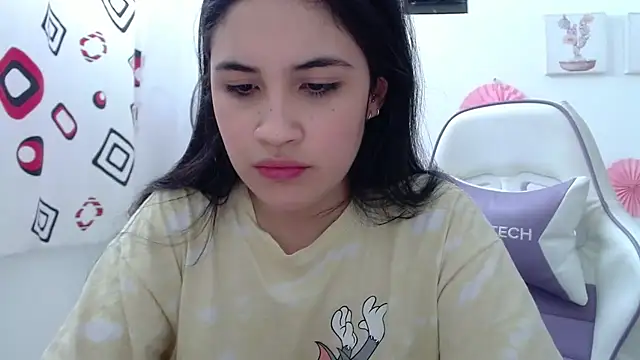 InocentHeaven1 online show from December 22, 1:52 pm