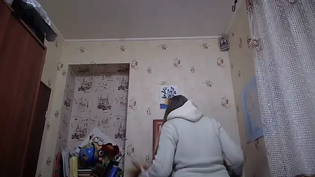 Snapshot of dream_alexa chatting on February 13, 2:07 am dream alexa online show from February 13, 2:07 am