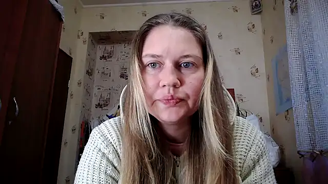 Snapshot of dream_alexa chatting on March 7, 4:31 am dream alexa online show from March 7, 4:31 am