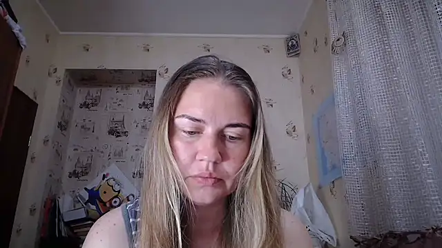 Snapshot of dream_alexa chatting on March 18, 3:31 am dream alexa online show from March 18, 3:31 am