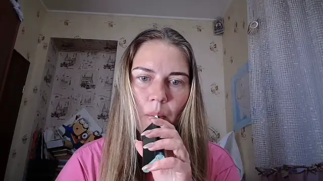 Snapshot of dream_alexa chatting on March 19, 3:54 am dream alexa online show from March 19, 3:54 am