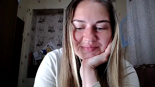 Snapshot of dream_alexa chatting on March 26, 3:01 am dream alexa online show from March 26, 3:01 am