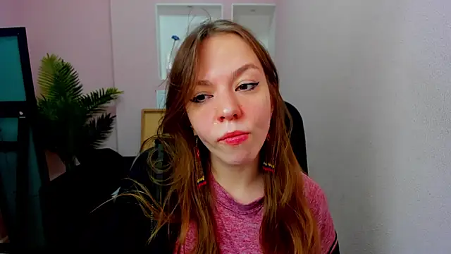 Snapshot of Persephoni chatting on October 14, 8:20 pm Persephoni online show from October 14, 8:20 pm