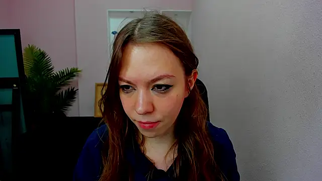 Snapshot of Persephoni chatting on November 16, 5:35 am Persephoni online show from November 16, 5:35 am