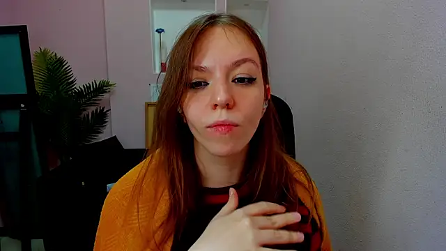 Snapshot of Persephoni chatting on November 24, 4:51 pm Persephoni online show from November 24, 4:51 pm