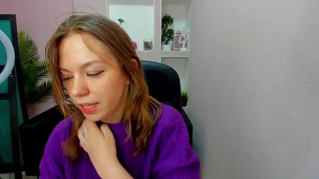 Persephoni online show from January 9, 5:32 am