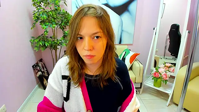 Persephoni online show from February 3, 8:36 pm