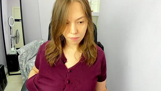 Persephoni online show from March 13, 3:40 pm