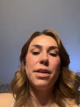 Snapshot of LeaGambit__ chatting on March 28, 4:01 am LeaGambit online show from March 28, 4:01 am