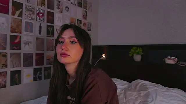 Snapshot of itssophiie chatting on September 12, 5:46 pm itssophiie online show from September 12, 5:46 pm