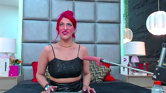 AllissaBrowm online show from November 5, 5:35 pm