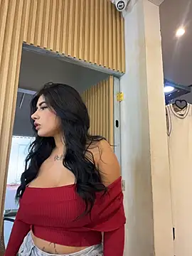 Snapshot of clarachanelricek chatting on February 20, 8:20 pm clarachanelricek online show from February 20, 8:20 pm