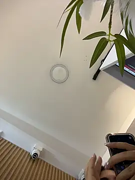 Snapshot of clarachanelricek chatting on March 9, 8:24 pm clarachanelricek online show from March 9, 8:24 pm