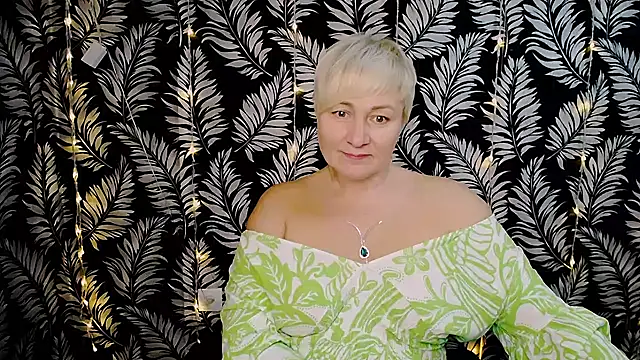 Olivia playful online show from December 28, 3:15 pm